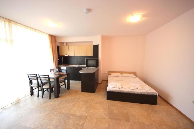 Menada Grand Kamelia Apartments Sunny Beach Quarto foto